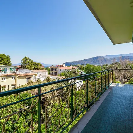 Casa Sofia - 3 Bedrooms Apartment With Seaview Balcony Appartamento