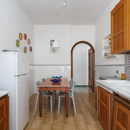 Appartamento Casa Sofia - 3 Bedrooms Apartment With Seaview Balcony