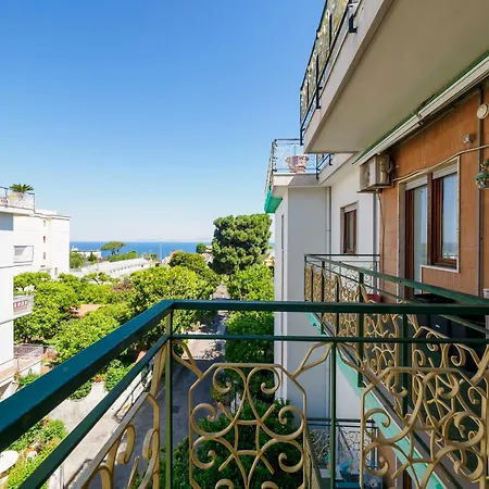 Appartamento Casa Sofia - 3 Bedrooms Apartment With Seaview Balcony