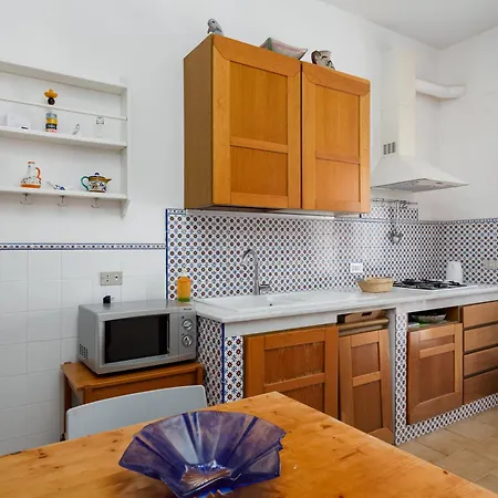 Bright 3 Bedrooms With Seaview Balcony 아파트