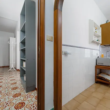 Casa Sofia - 3 Bedrooms With Seaview Balcony